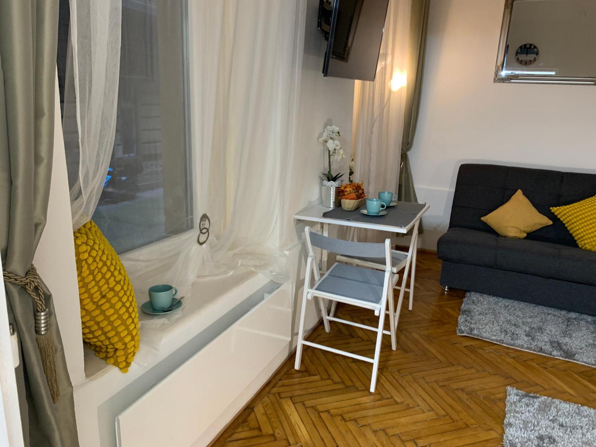 Apartman Small Cosy Near The Famous Westend Center *