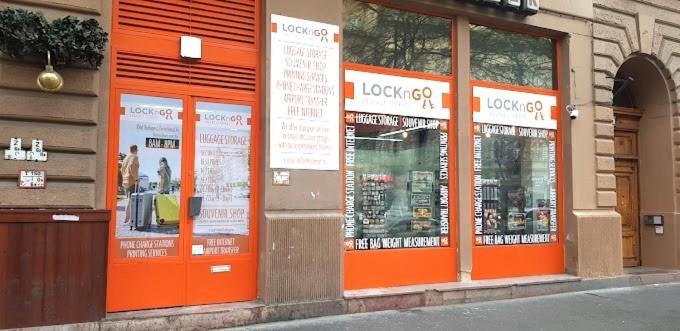Small Cosy Near The Famous Westend Center Appartamento Budapest