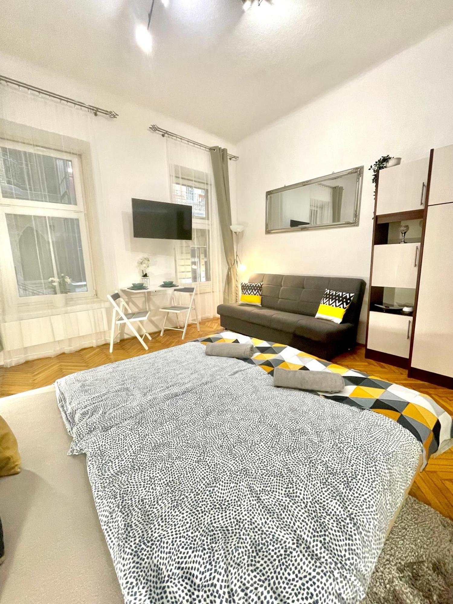 Appartamento Small Cosy Near The Famous Westend Center *