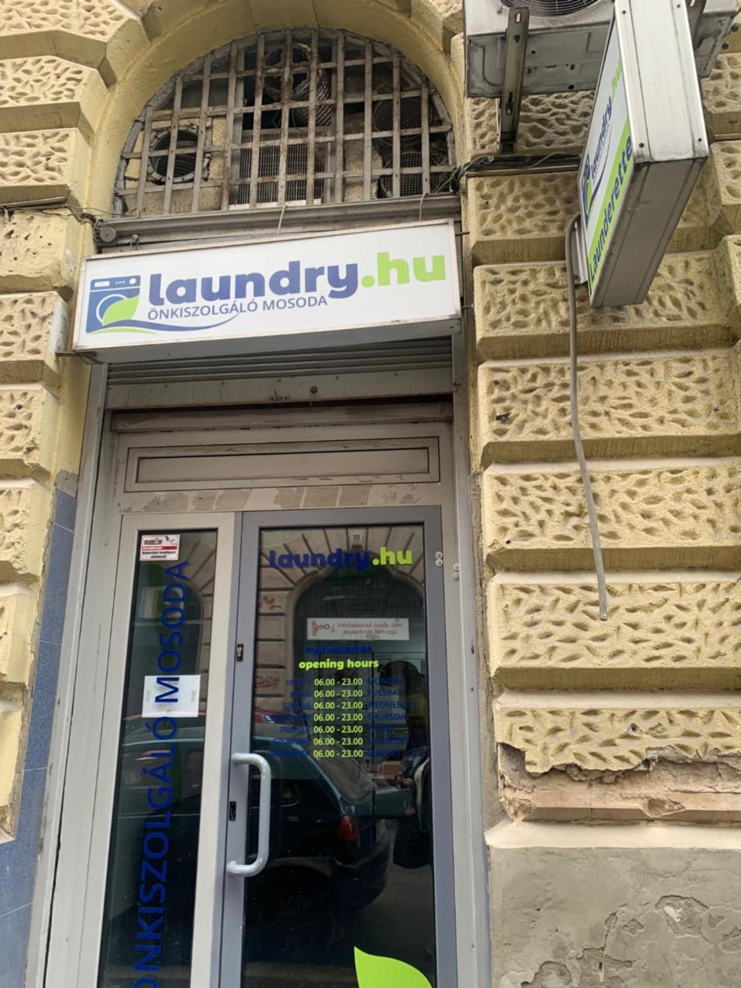Small Cosy Near The Famous Westend Center Budapeste