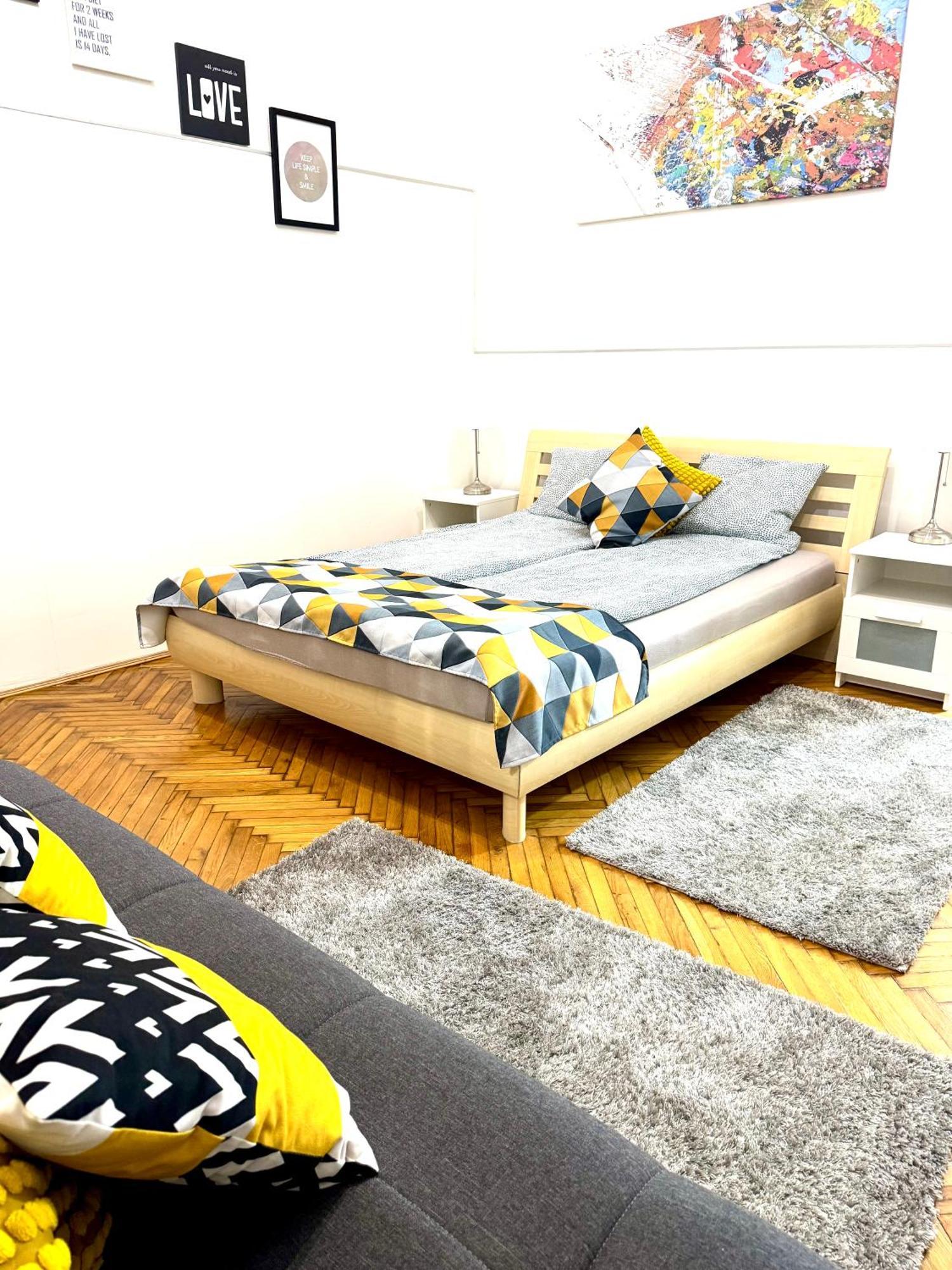 Small Cosy Near The Famous Westend Center Apartamento Budapeste
